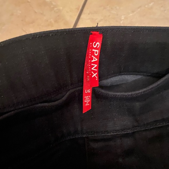 Spanx distressed skinny jeans - Picture 3 of 3